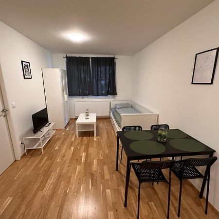 Muzeta11 - Modern Town Apartment With Balcony Vienna Exterior photo