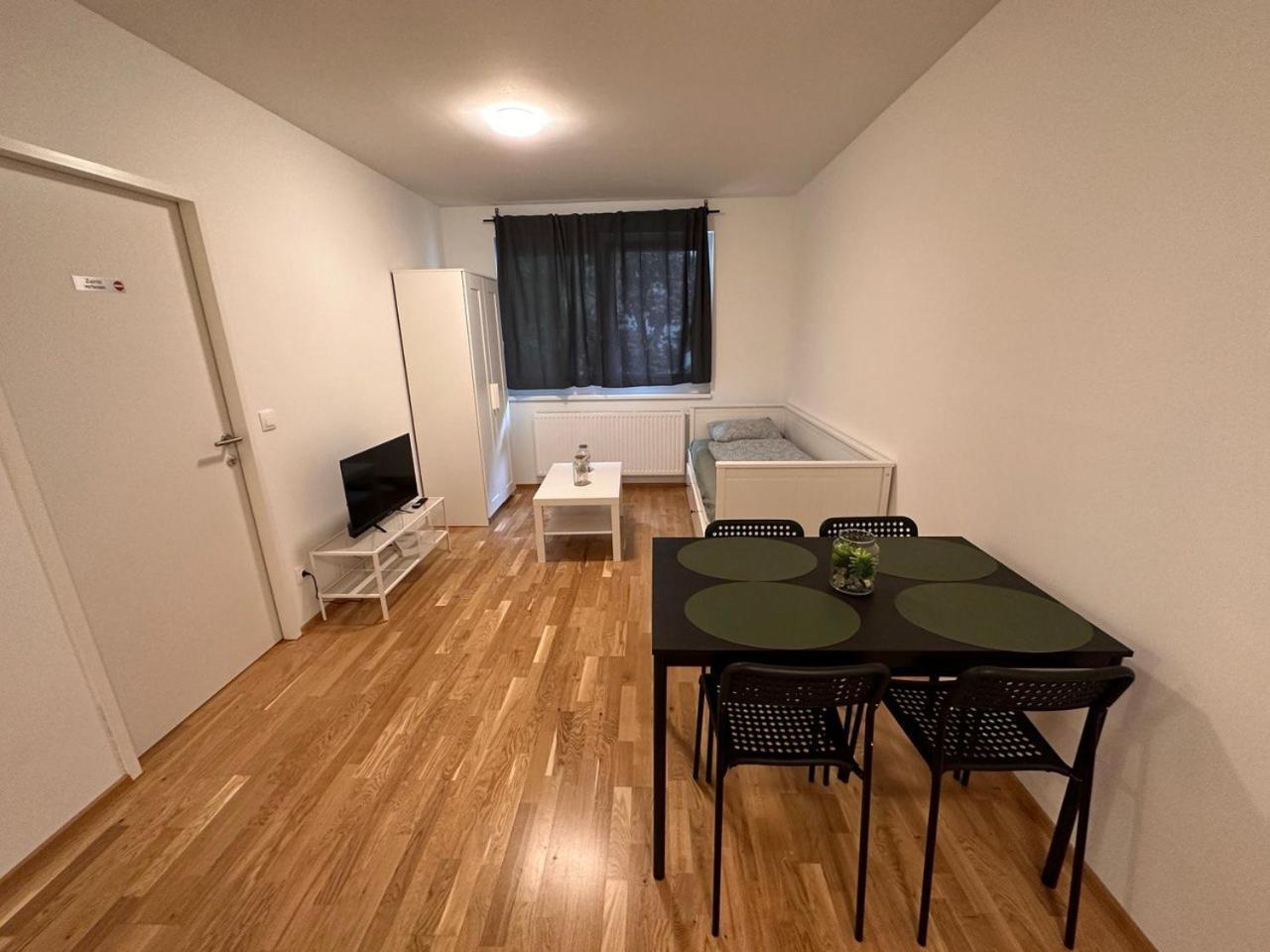 Muzeta11 - Modern Town Apartment With Balcony Vienna Exterior photo