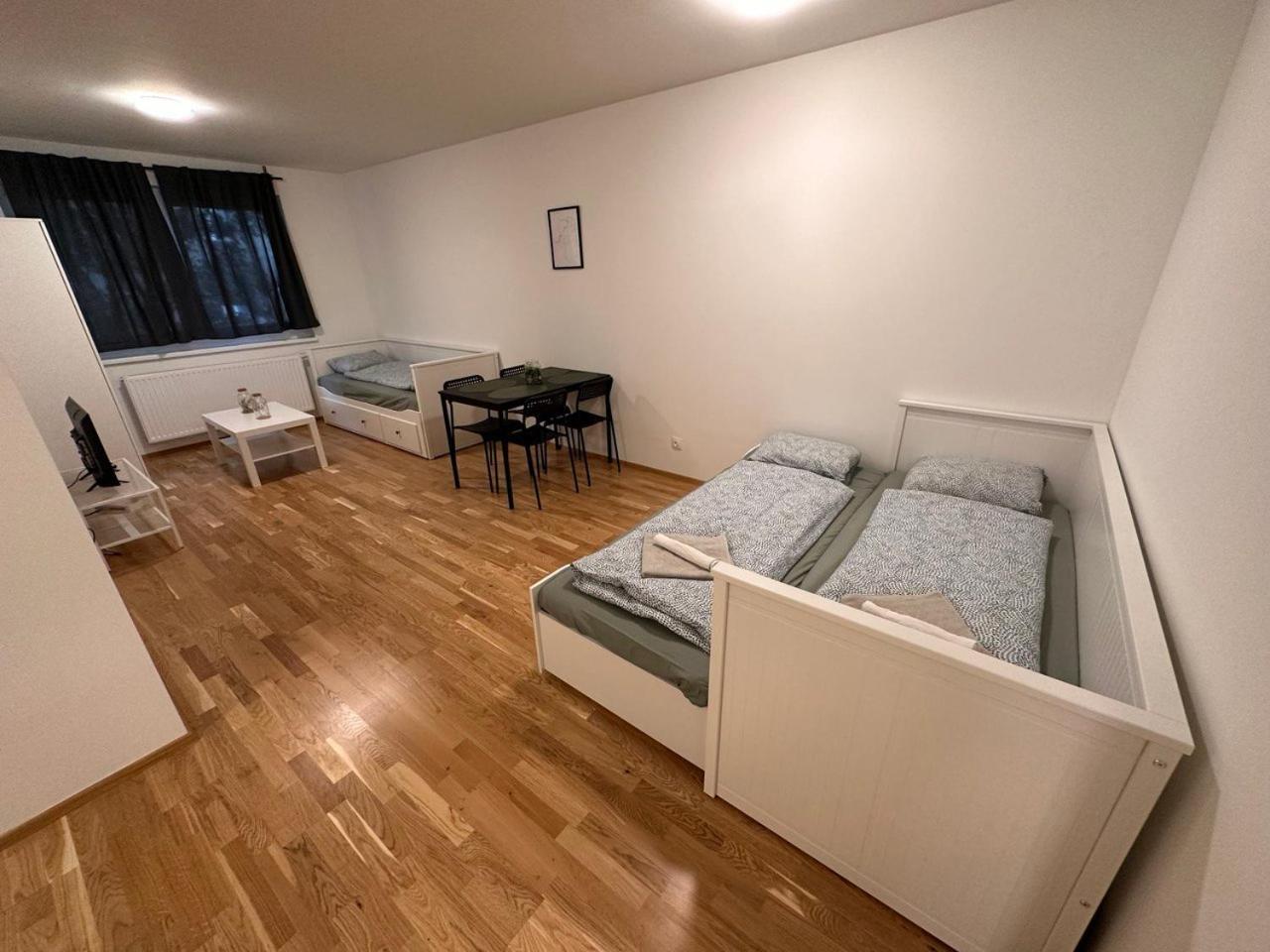 Muzeta11 - Modern Town Apartment With Balcony Vienna Exterior photo